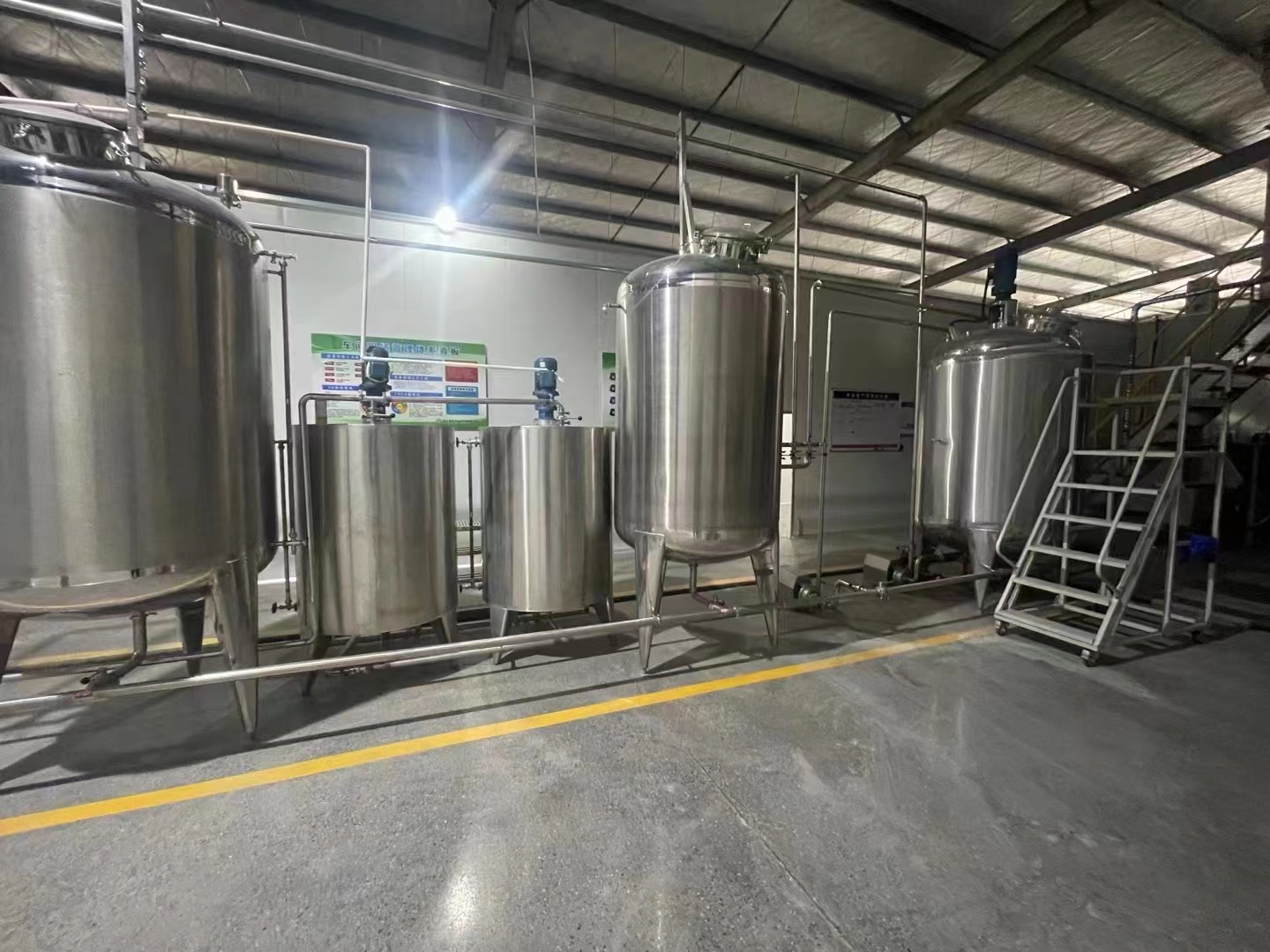 
抚州南丰二手卧螺沉降离心机高效工业脱水设备优选优质性价比之选