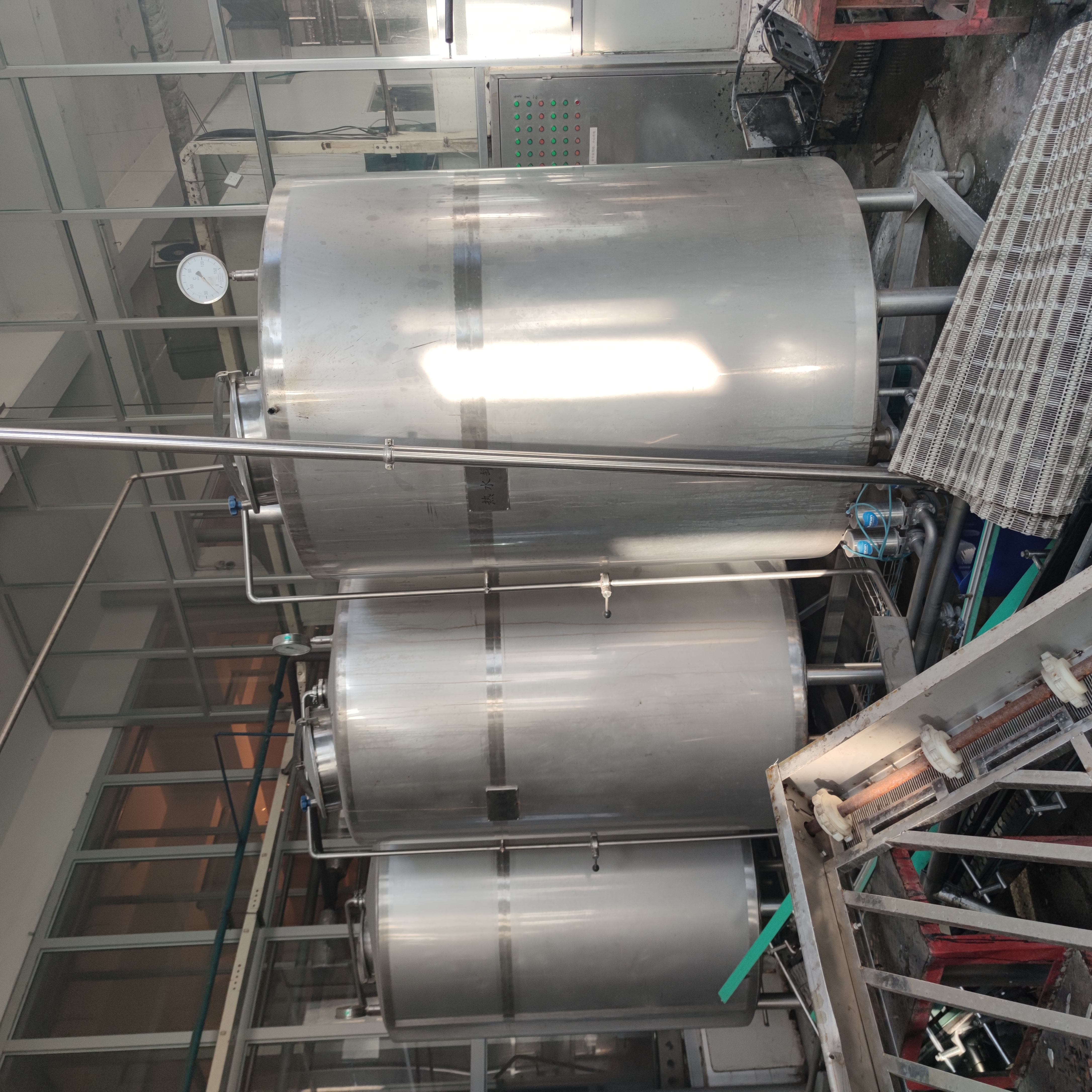 
晋城沁水二手不锈钢真空乳化机九成新性能稳定价格合理