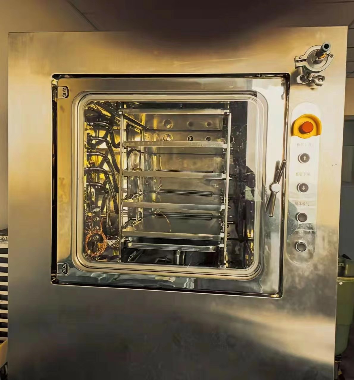 
鞍山海城二手电加热真空乳化机性能稳定质量可靠化工食品行业优选