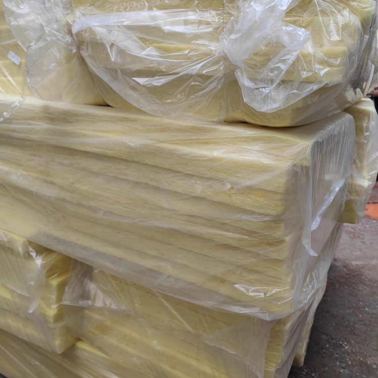 固原普通玻璃棉板/玻璃棉卷毡供应