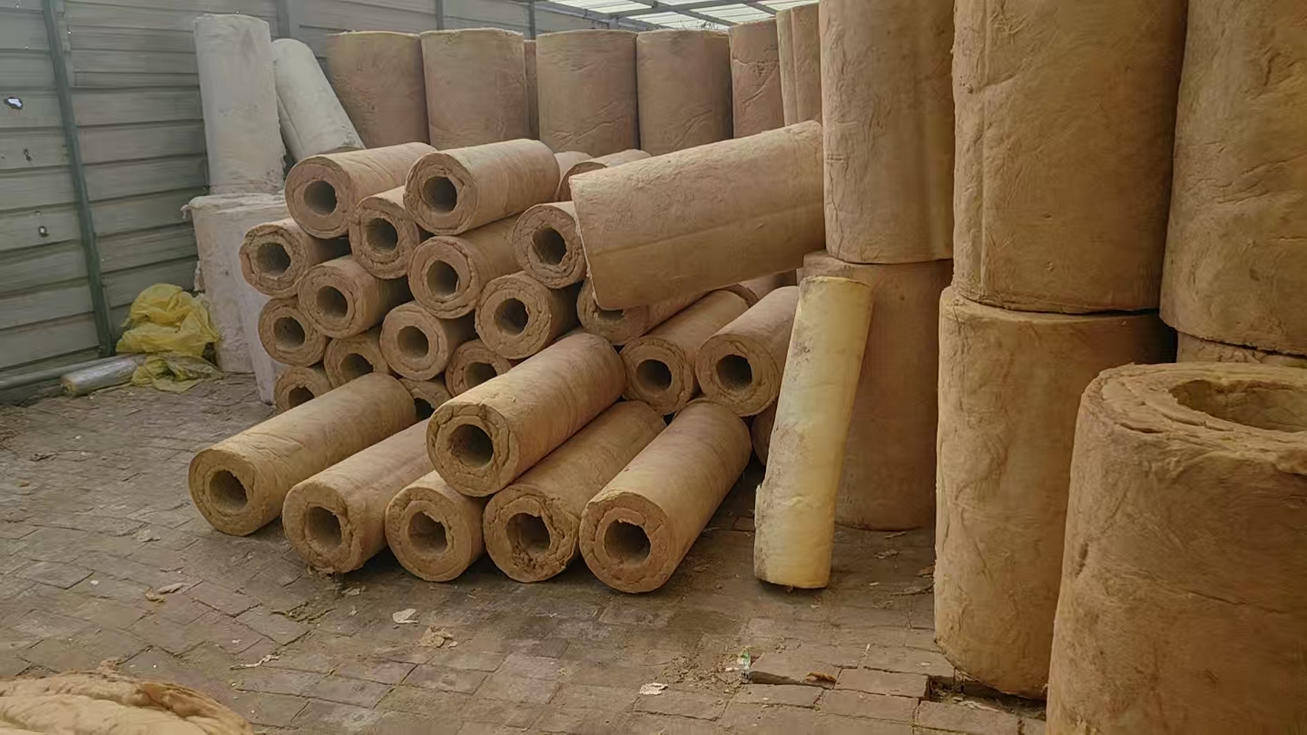 金昌A级岩棉保温管制作厂家-实时跟进全+境+到+达