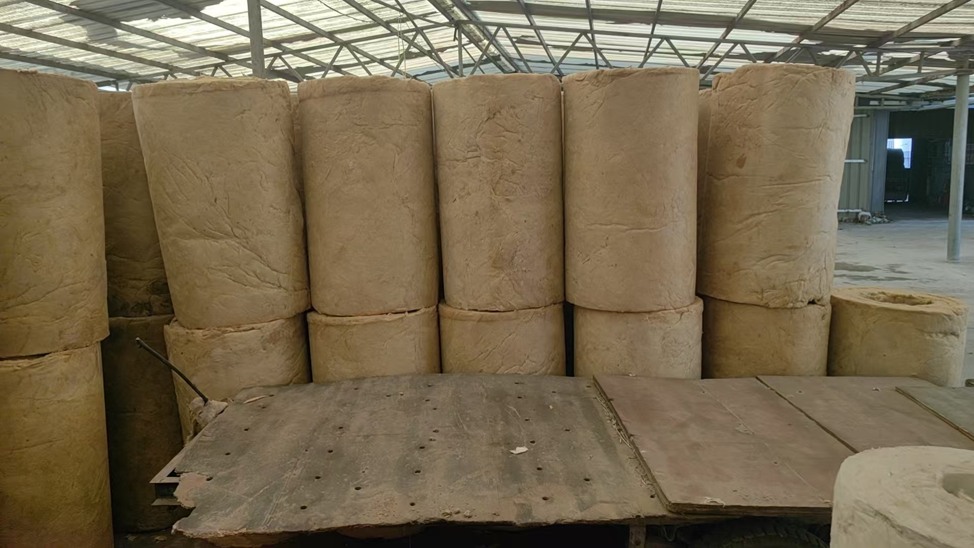 甘南岩棉保温管哪家好实时反馈全+境+到+达