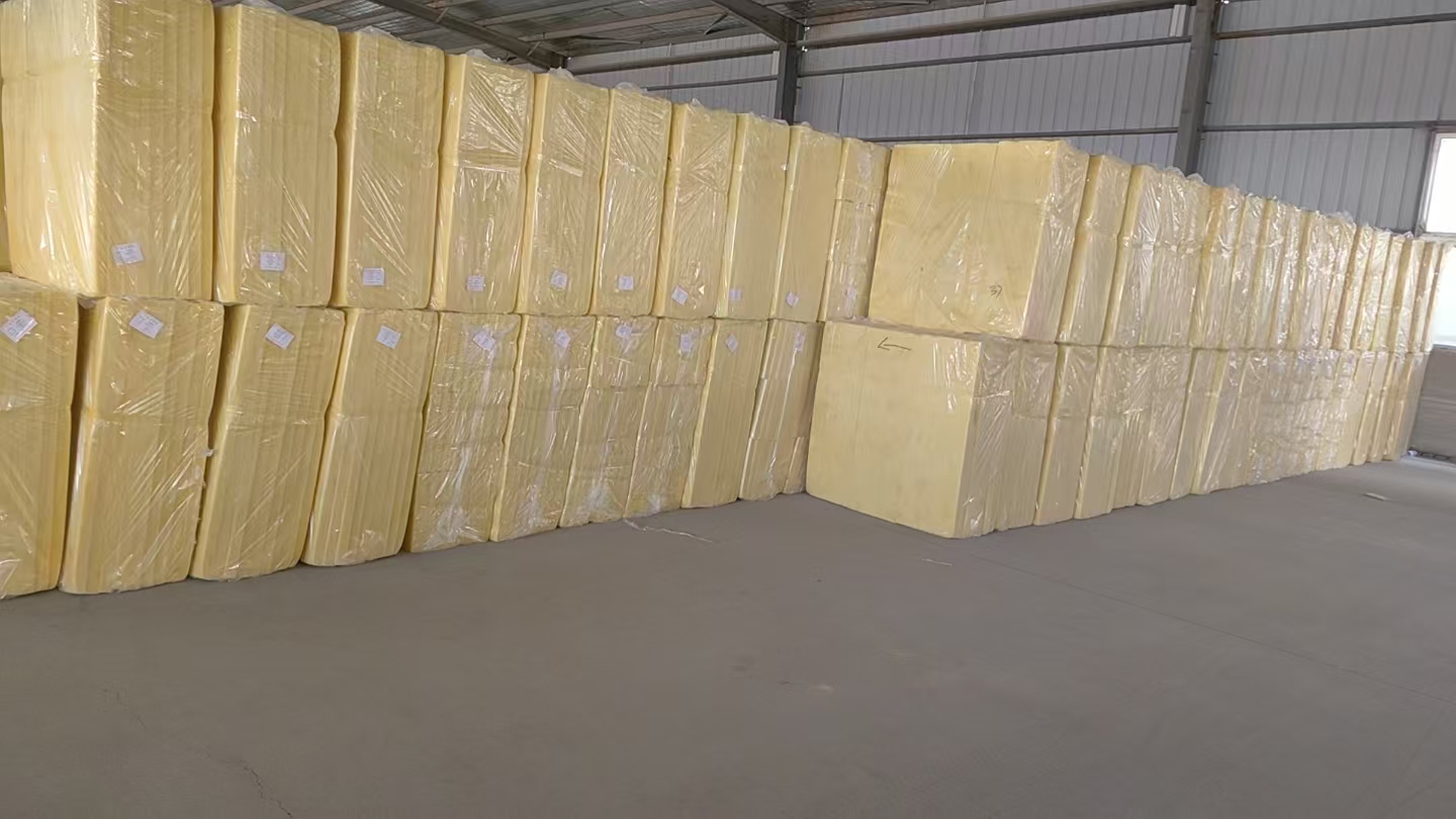 双河超细玻璃棉板/铝箔玻璃棉卷毡价格