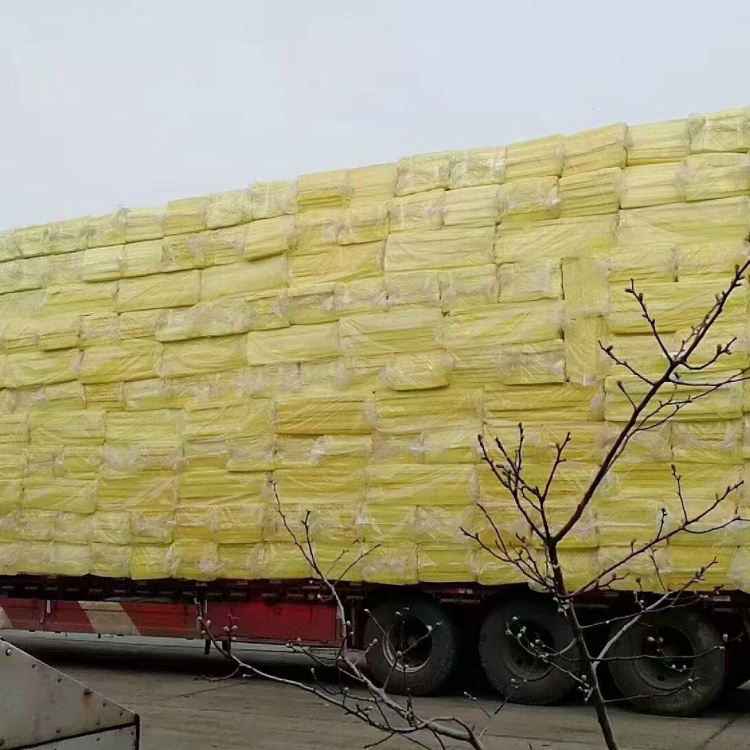 东莞离心玻璃棉保温板/隔热玻璃棉卷毡报价