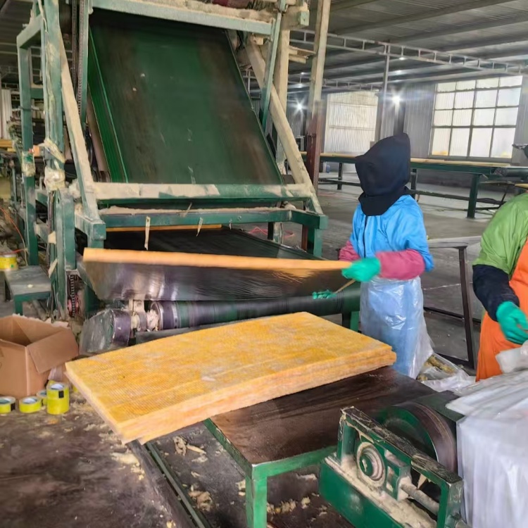 绍兴高温玻璃棉板/吸音玻璃棉卷毡价格