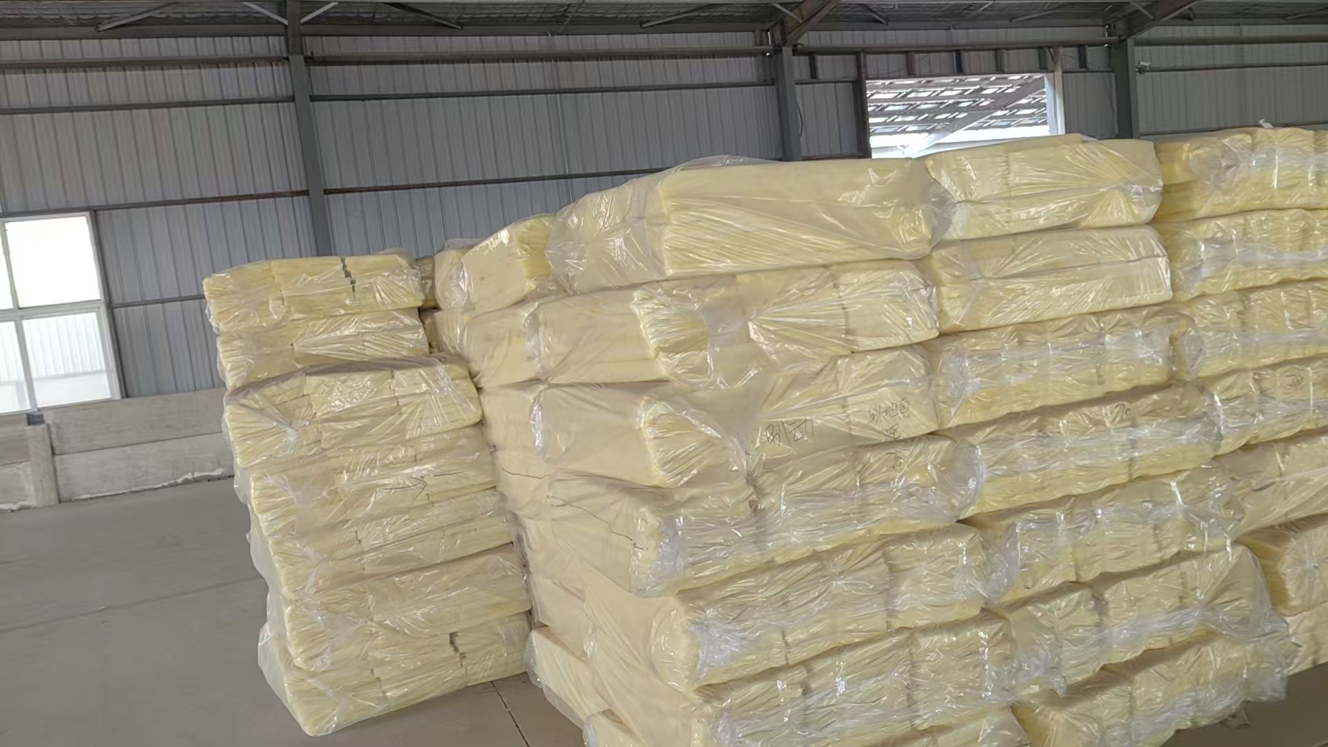 株洲憎水玻璃棉板/离心玻璃棉卷毡订货