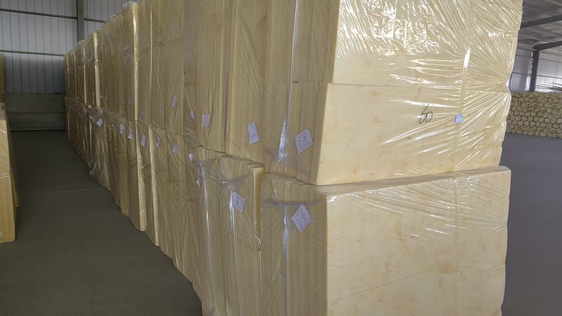 克孜勒苏柯尔克孜隔热玻璃棉板/保温玻璃棉卷毡报价