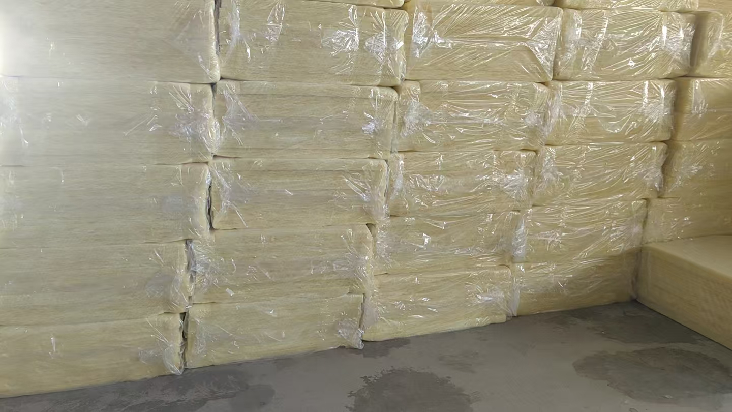 大庆玻璃棉板/隔热玻璃棉卷毡报价