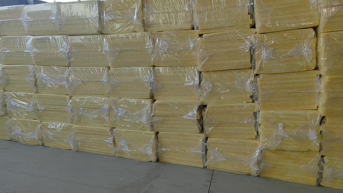 濮阳离心玻璃棉板/贴面玻璃棉卷毡价格