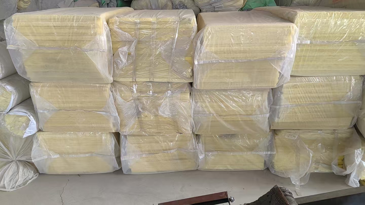 许昌离心玻璃棉保温板/隔热玻璃棉卷毡供货