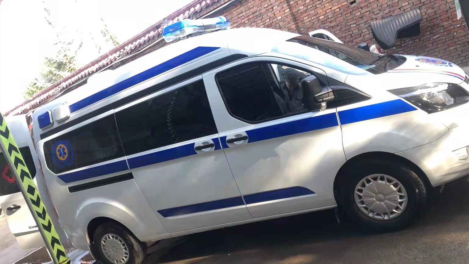 救护车出租:厦门海沧120救护车转运【跨省转诊】/2026今日各省市+全境派送