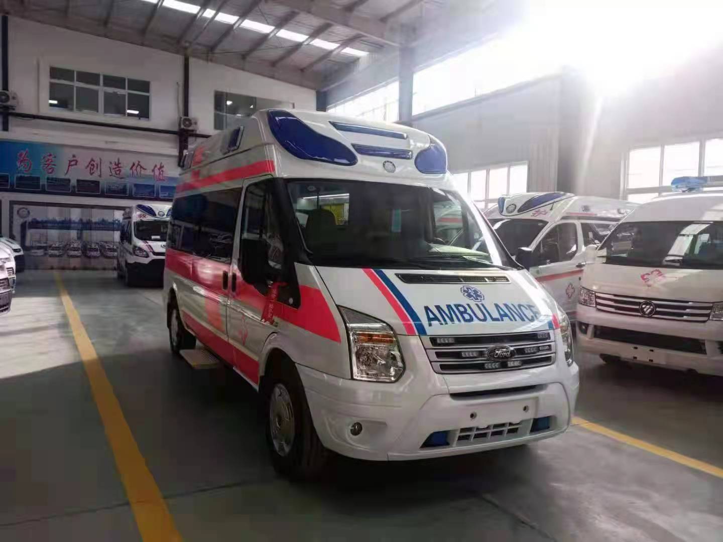 西宁救护车服务公司【全国转运】/2026今日各省市+全境派送