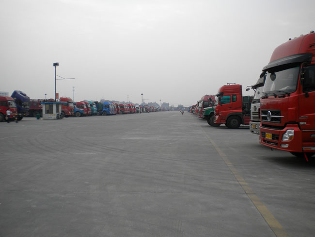 佛山狮山到红河个旧物流公司-专线物流公司2026省市县<瓷砖运输>