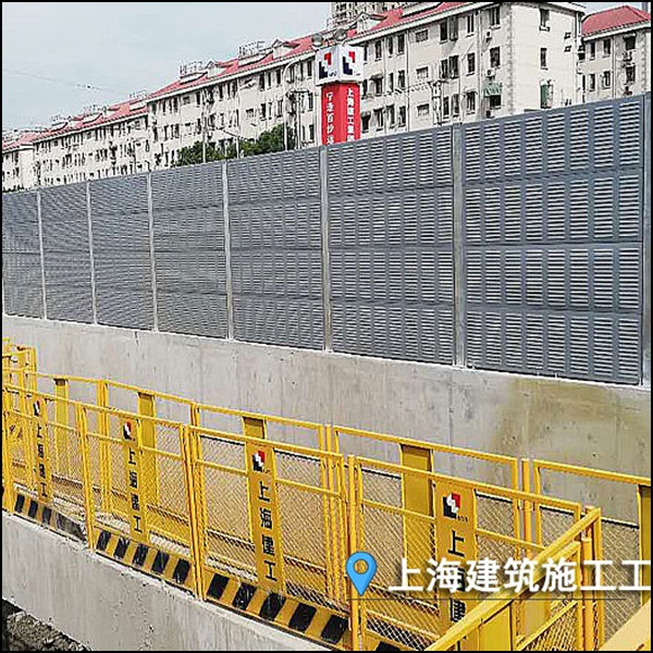 黑龙江伊春隔声屏障组件深加工：支持耐低温材质冲压及抗冻结构设计的定制