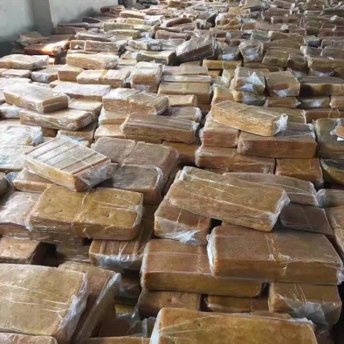 回收瀚森迈图固体环氧树脂《资质齐全、过期收购》