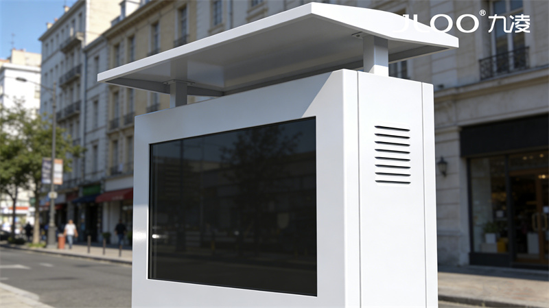 2026年4月最新：JLOO九凌丨65寸户外广告机森林公园立柱式露天防腐蚀精密密封防潮技术