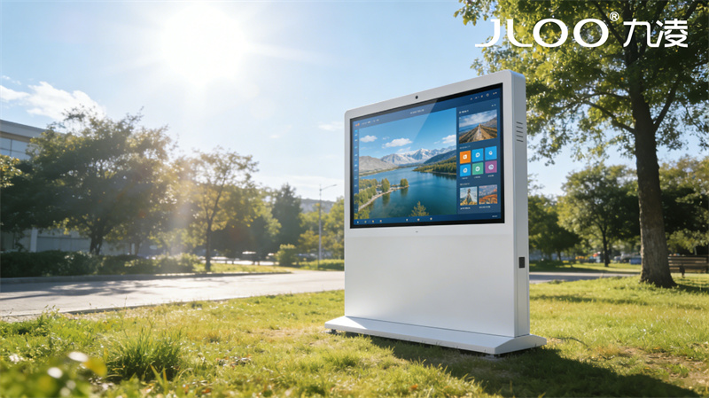 2026年4月最新：JLOO九凌丨65寸户外广告机BRT站台恒温恒湿温湿度双重调控