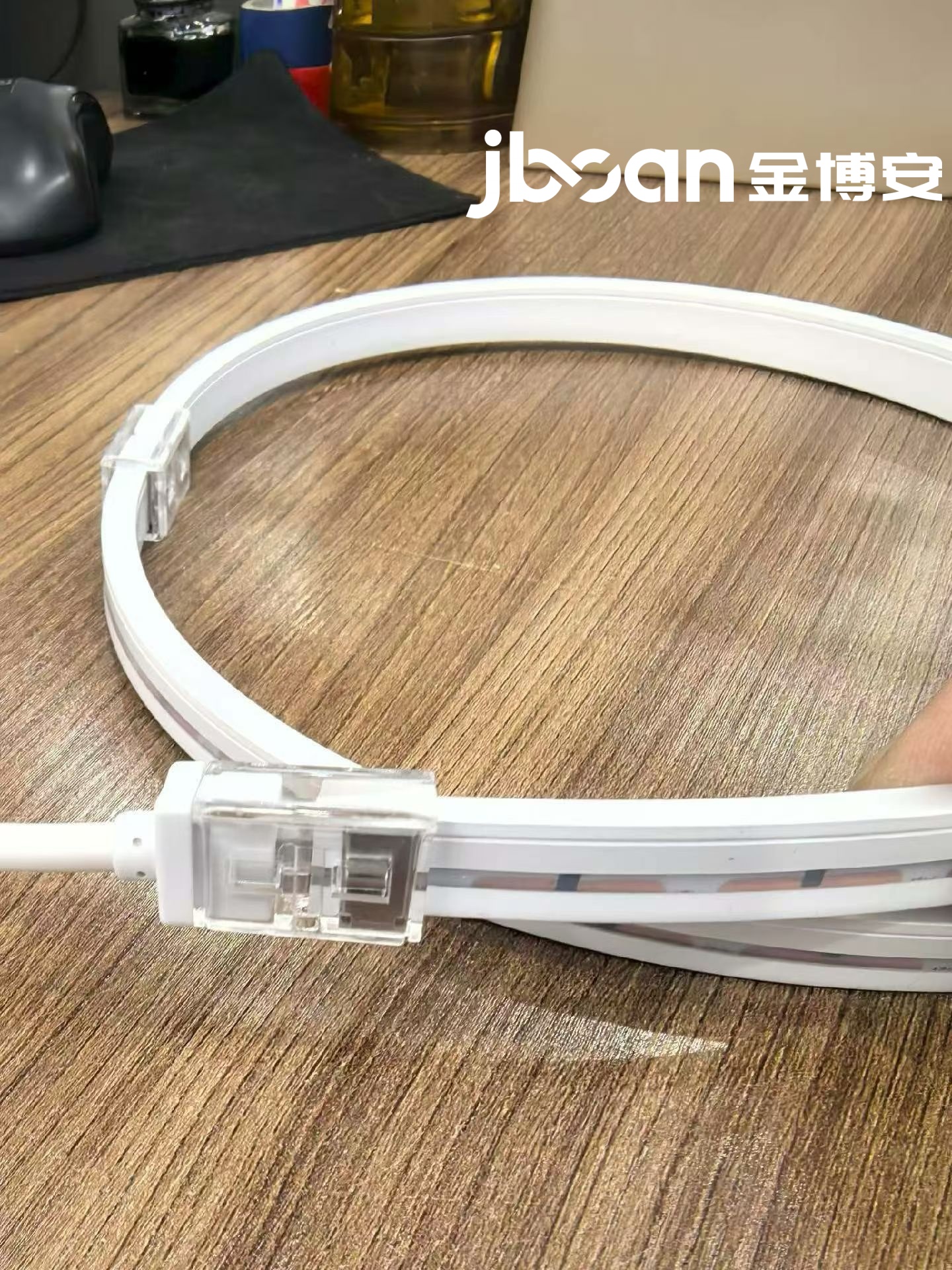 JBOAN金博安：LED柔性霓虹灯超高层夜间照明工程级灯具源头厂家