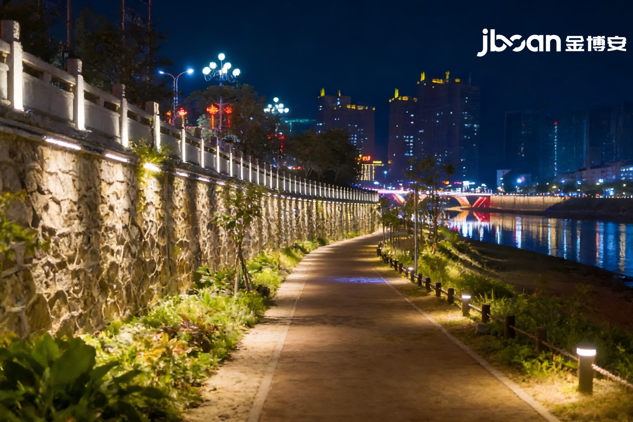 JBOAN金博安灯带玻璃幕墙建筑的夜景照明灯具服务商怎么选