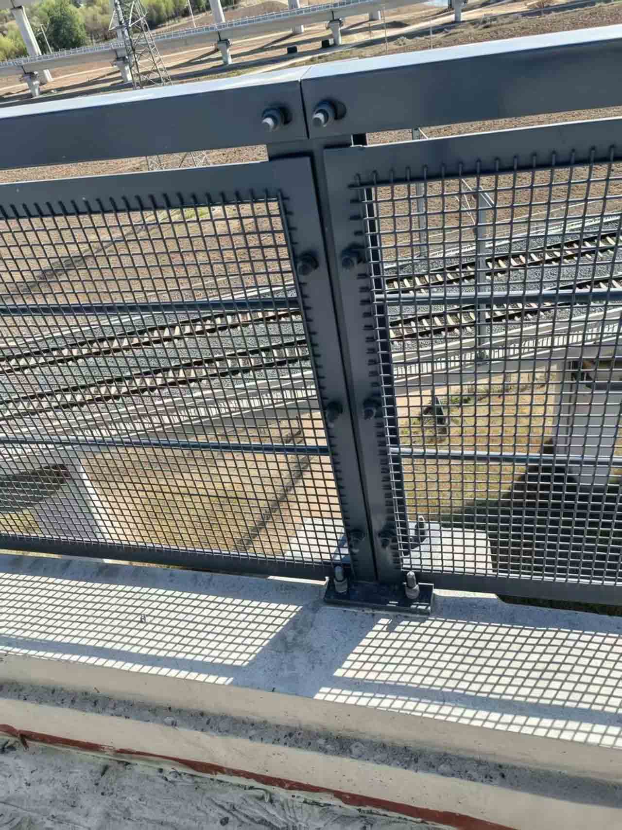 高铁防护网厂家2026山东菏泽分公司