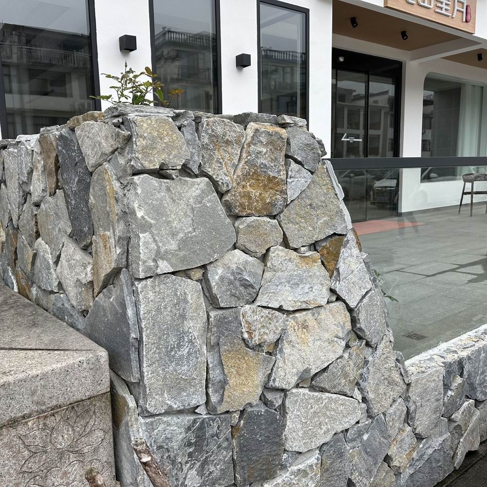 2026最热推荐：公园景墙粉水晶文化石厂家排名解读